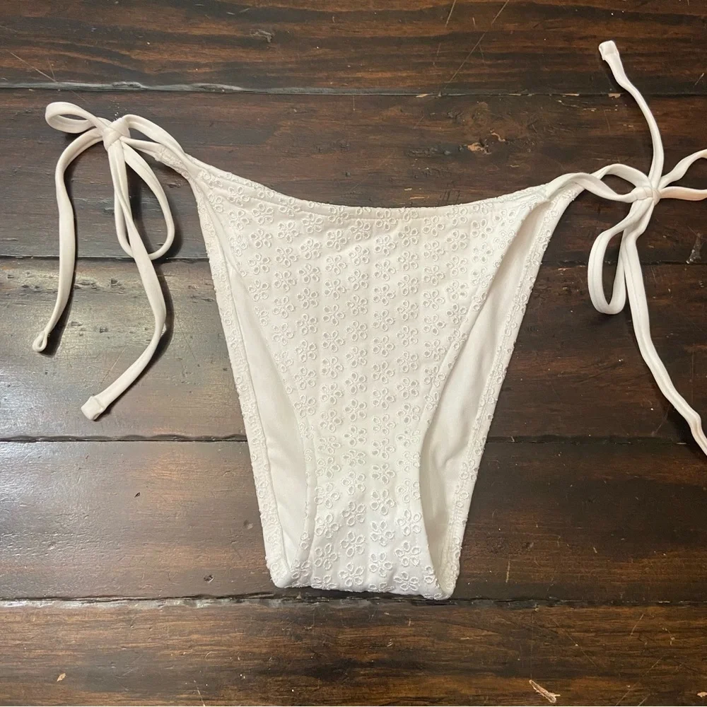New! Frankie's Bikinis Bridgette White Eyelet String Bikini Bottom 1586